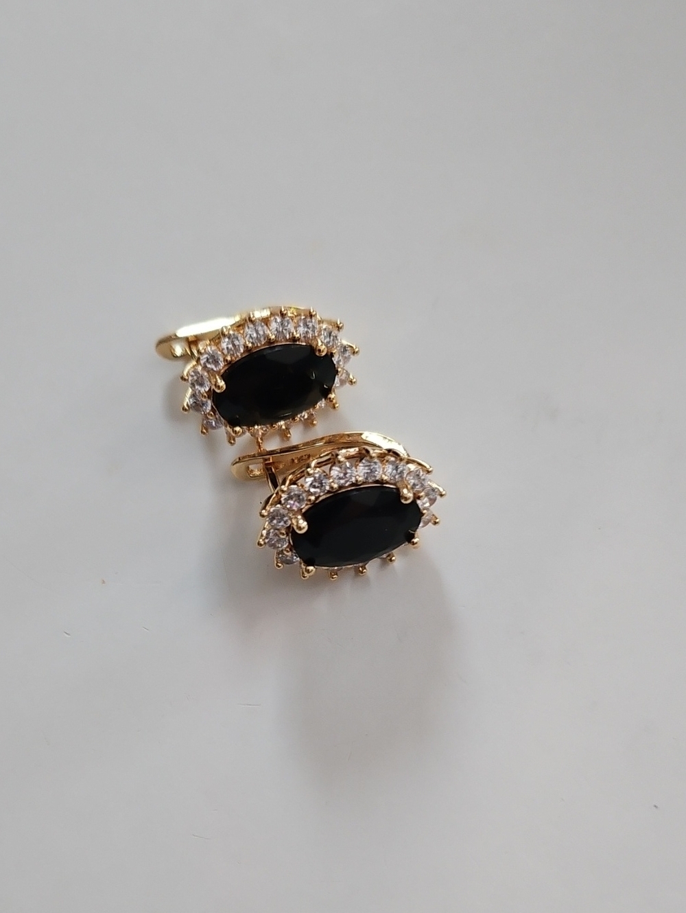 Pretty Bird Gold-Tone Earrings with Black Stones and Clear Crystals